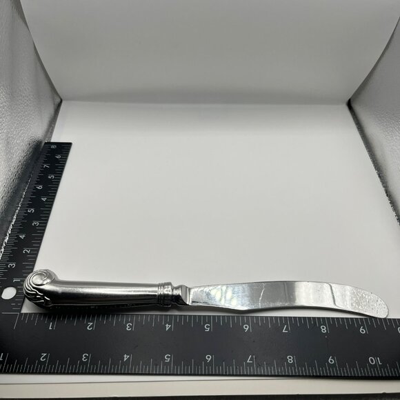 Kirk Stieff Williamsburg Royal Shell Stainless Flatware 18/8 Korea Dinner Knife - Picture 7 of 7